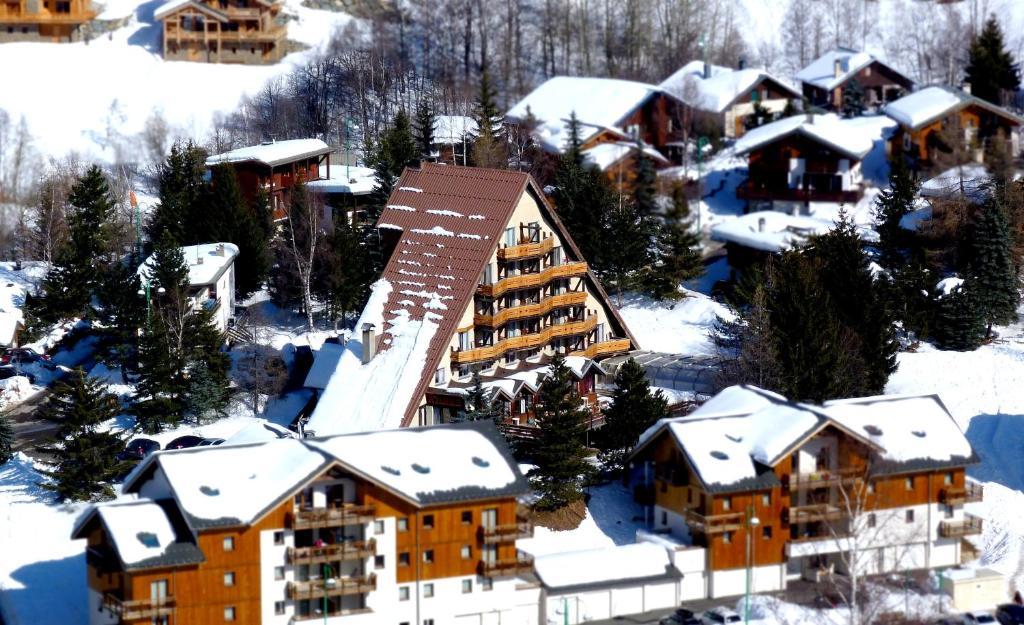 Hotel Adret Les Deux Alpes Eksteriør bilde